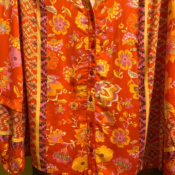 NWT Liverpool Los Angeles Red/Orange Print Top.  Sz. Lg. - Picture 5 of 16